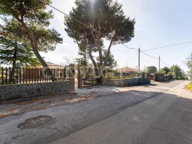 Villa Indipendente in affitto a Ragala, Nicolosi