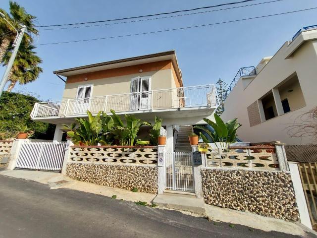 Villa Indipendente in affitto a Noto, Sicilia