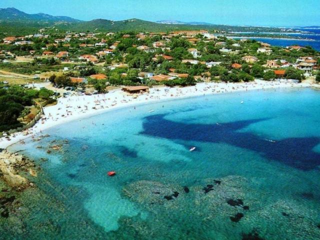 Villa Indipendente in affitto a San Pantaleo, Sardigna/Sardegna