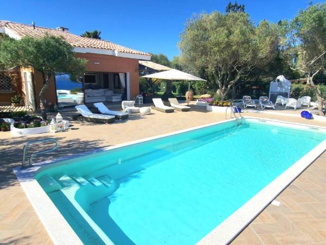 Villa Indipendente in affitto a Porto Rotondo, Olbia