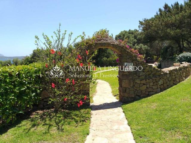 Villa Indipendente in affitto a San Pantaleo, Sardigna/Sardegna