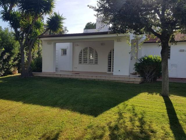 Villa Indipendente in affitto a Rosa Marina di Ostuni, Puglia