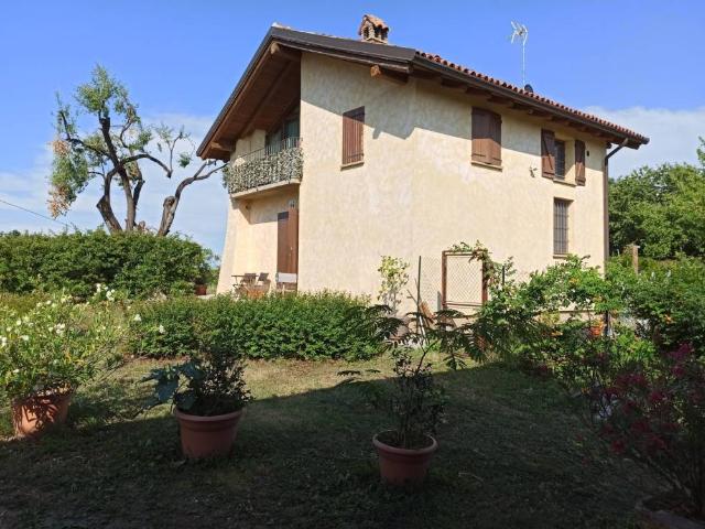 Villa Indipendente in affitto a Spinosa Alta, Piemonte