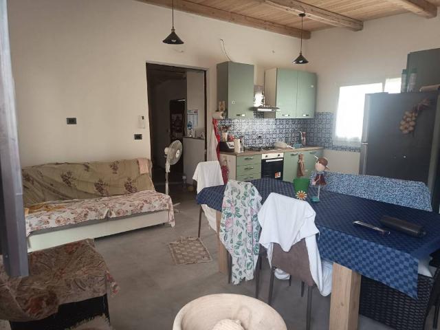 Villa Indipendente in affitto a Pachino, Siracusa