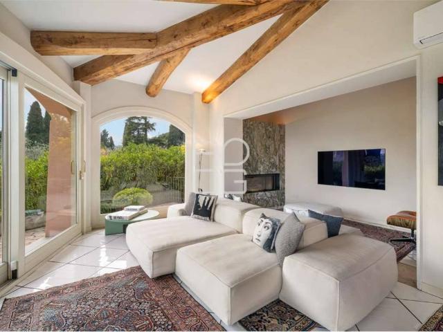 Villa Indipendente in affitto a Padenghe Sul Garda, Lombardia
