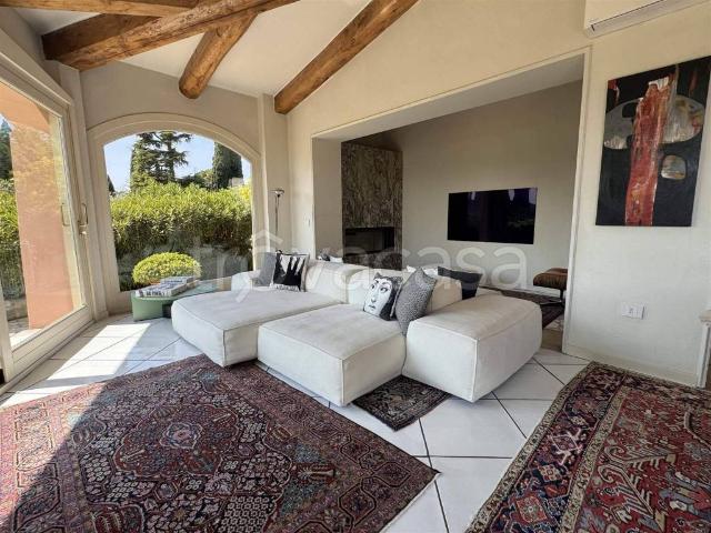 Villa Indipendente in affitto a Padenghe Sul Garda, Lombardia