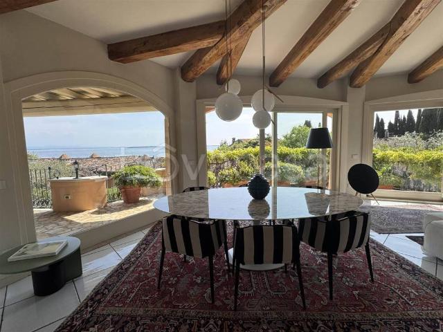 Villa Indipendente in affitto a Padenghe Sul Garda, Lombardia
