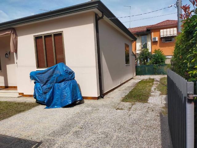 Villa Indipendente in affitto a Stanga, Padova