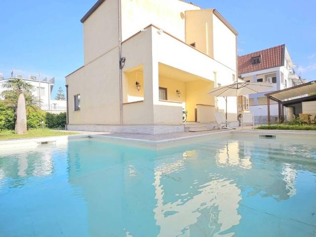 Villa Indipendente in affitto a VII Circoscrizione, Palermo