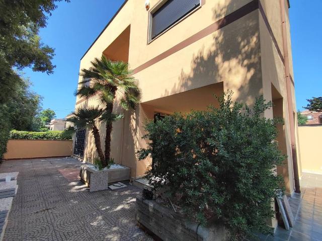Villa Indipendente in affitto a VII Circoscrizione, Palermo