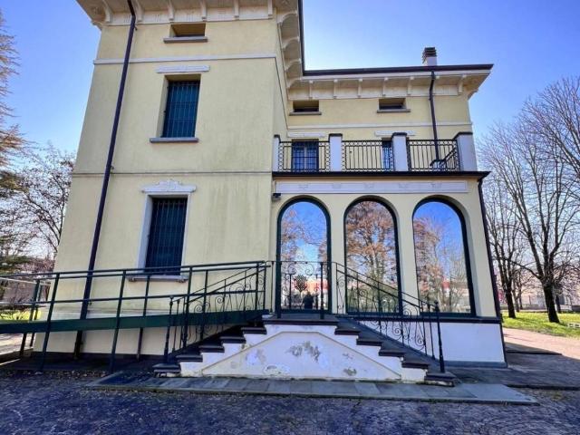 Villa Indipendente in affitto a Parma, Lubiana