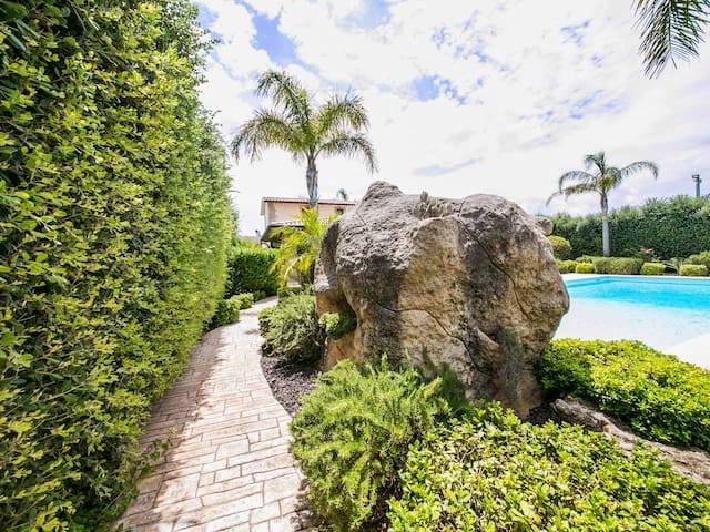 Villa Indipendente in affitto a Partinico, Sicilia