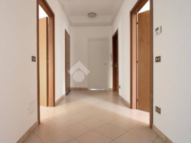 Villa Indipendente in affitto a Crosione, Pavia