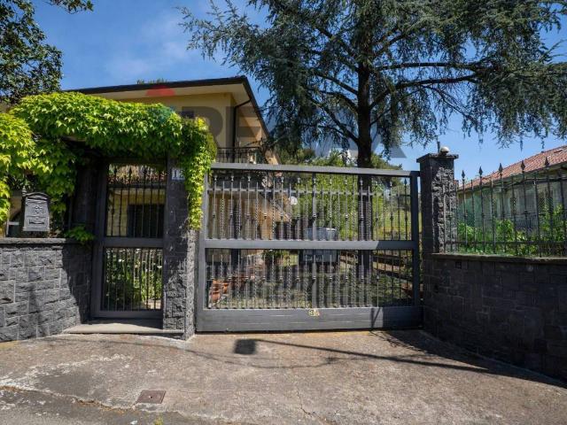 Villa Indipendente in affitto a Pedara, Sicilia