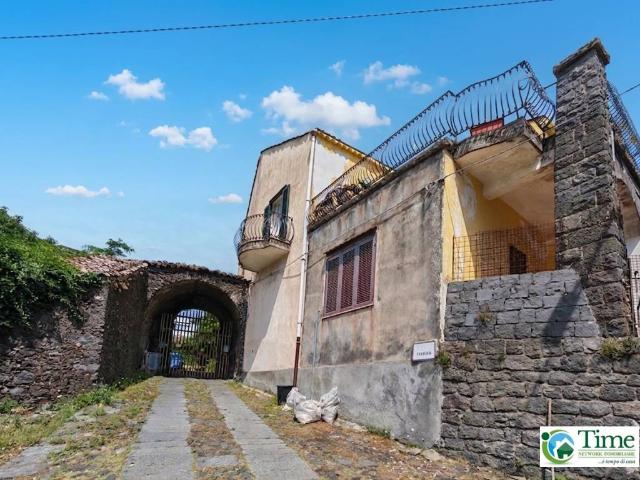 Villa Indipendente in affitto a Tarderia, Pedara