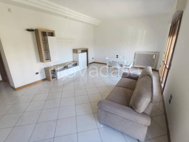 Villa Indipendente in affitto a Loreto, Marche