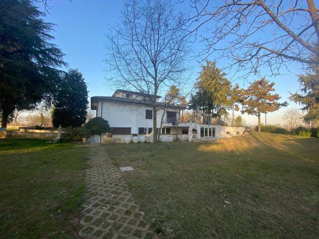 Villa Indipendente in affitto a Piacenza, Reggio Emilia
