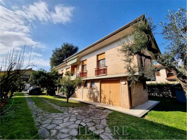 Villa Indipendente in affitto a Tonfano, Toscana