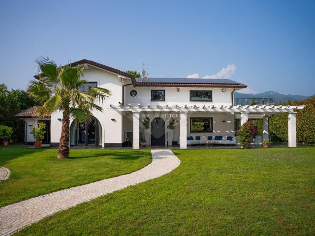 Villa Indipendente in affitto a Tonfano, Toscana
