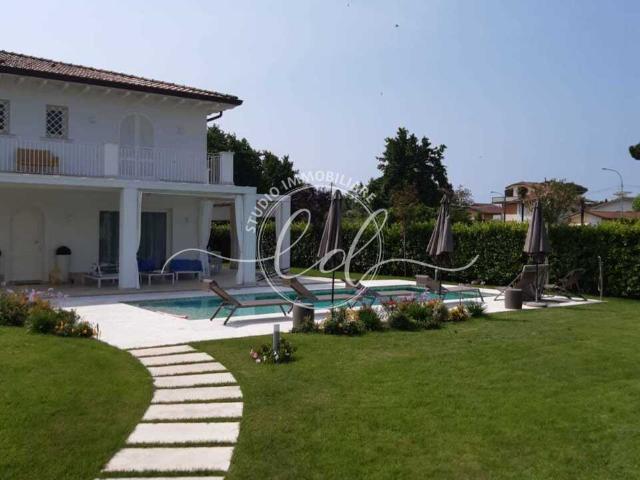 Villa Indipendente in affitto a Tonfano, Toscana