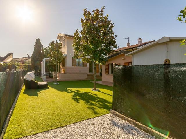 Villa Indipendente in affitto a Tonfano, Toscana