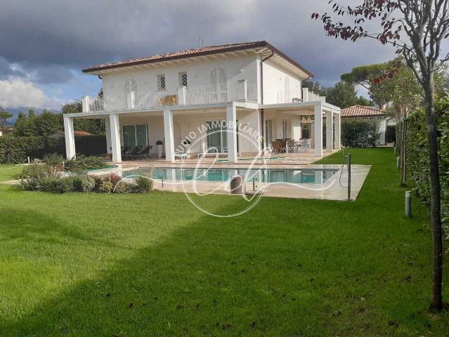 Villa Indipendente in affitto a Tonfano, Toscana