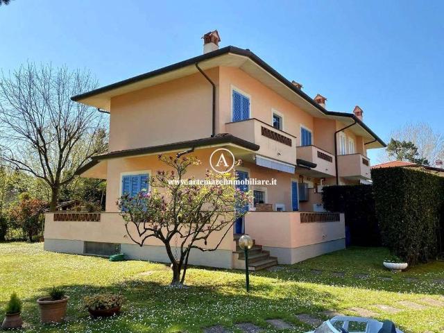 Villa Indipendente in affitto a Tonfano, Toscana