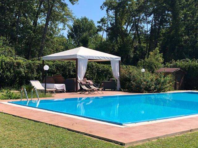 Villa Indipendente in affitto a Tonfano, Toscana