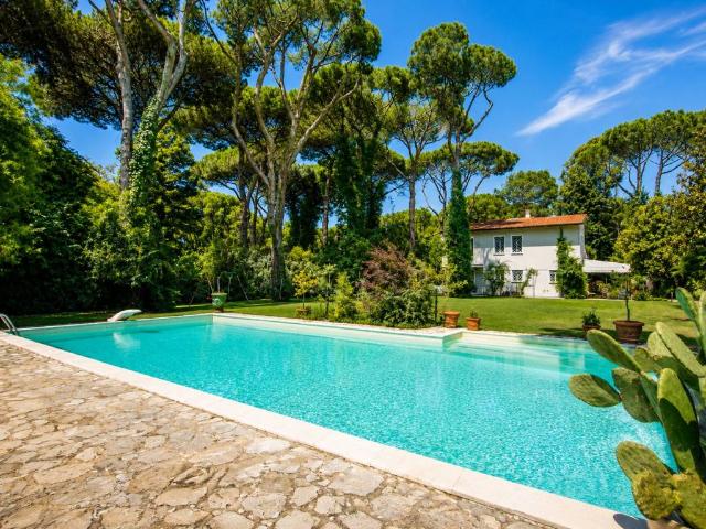 Villa Indipendente in affitto a Tonfano, Toscana
