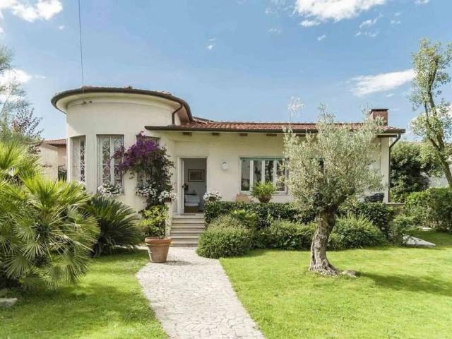 Villa Indipendente in affitto a Tonfano, Toscana