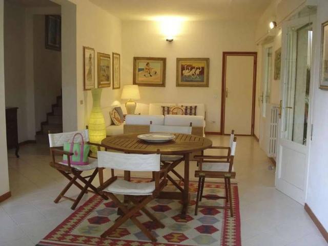 Villa Indipendente in affitto a Tonfano, Toscana