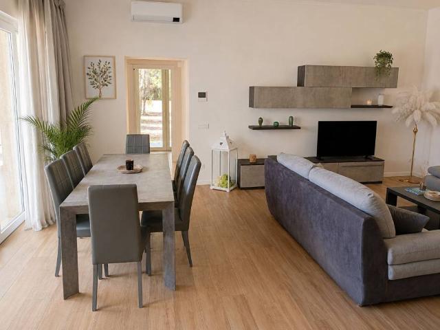 Villa Indipendente in affitto a Tonfano, Toscana