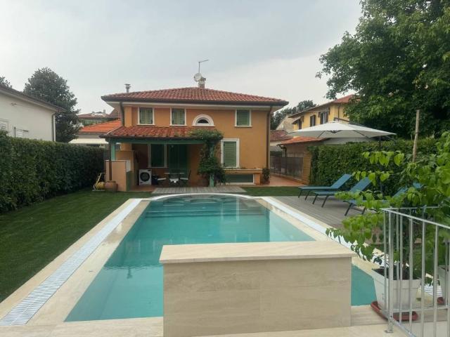 Villa Indipendente in affitto a Tonfano, Toscana