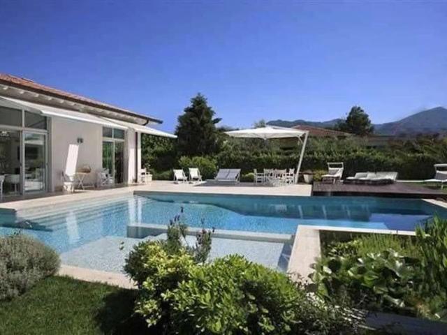 Villa Indipendente in affitto a Tonfano, Toscana