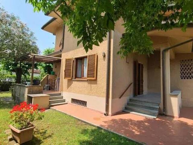 Villa Indipendente in affitto a Tonfano, Toscana