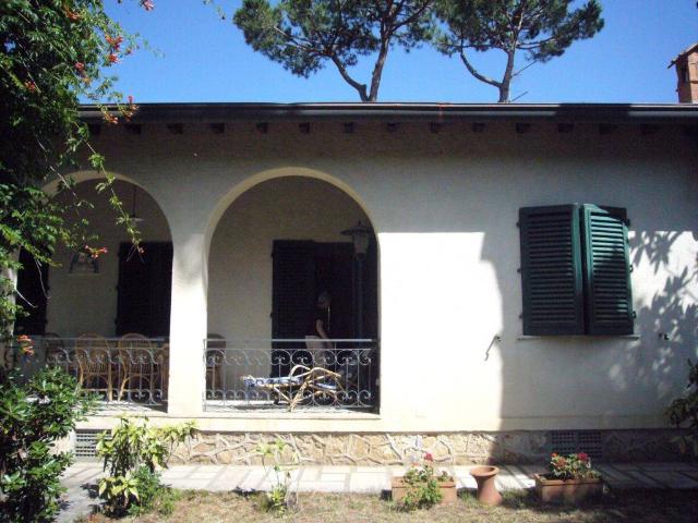 Villa Indipendente in affitto a Tonfano, Toscana