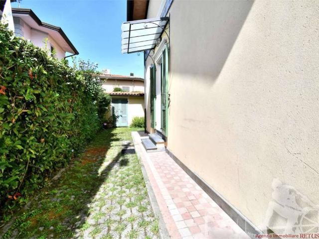 Villa Indipendente in affitto a Tonfano, Toscana