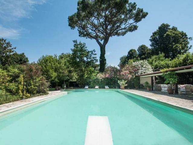 Villa Indipendente in affitto a Tonfano, Toscana