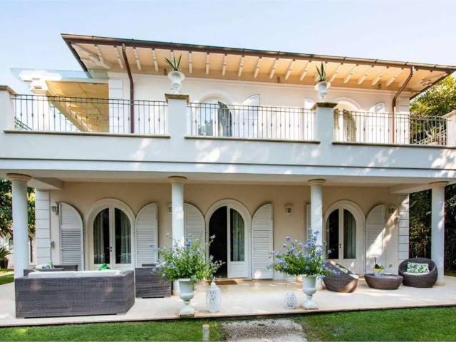 Villa Indipendente in affitto a Tonfano, Toscana