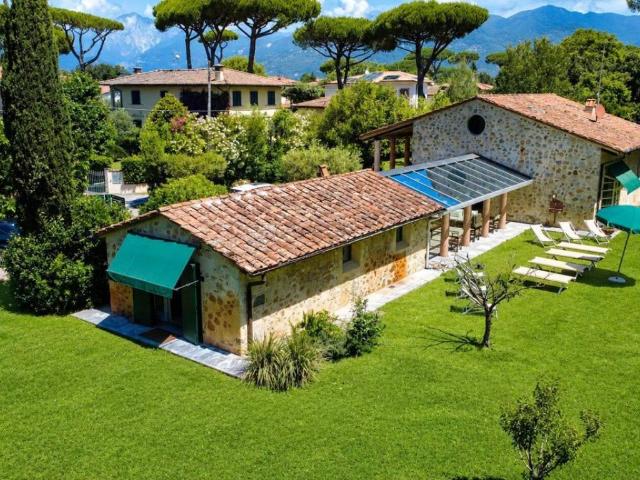 Villa Indipendente in affitto a Tonfano, Toscana