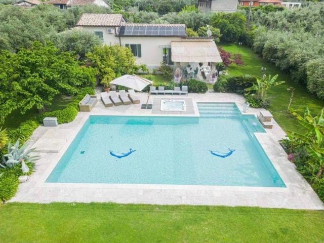 Villa Indipendente in affitto a Crociale, Tonfano