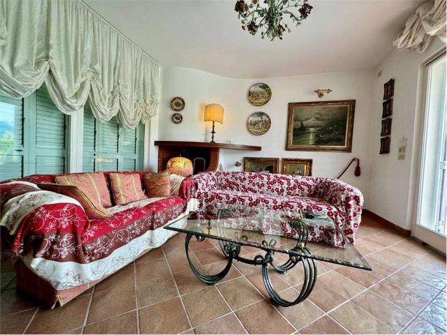Villa Indipendente in affitto a Tonfano, Toscana