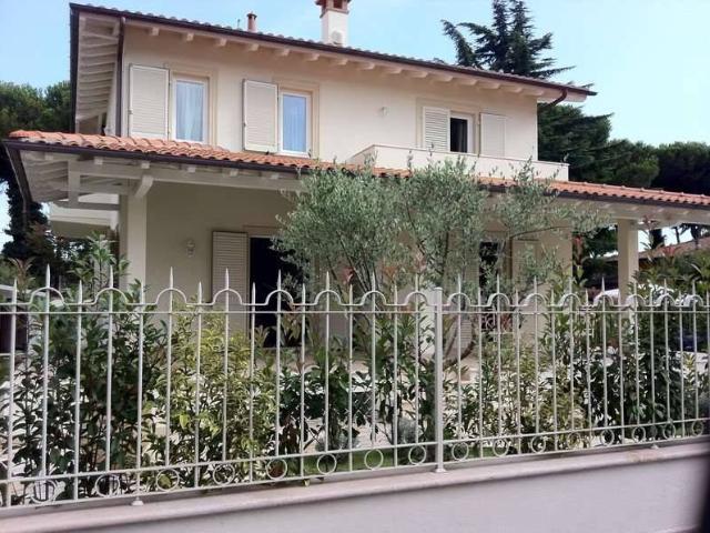 Villa Indipendente in affitto a Tonfano, Toscana