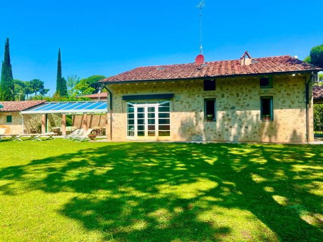 Villa Indipendente in affitto a Tonfano, Toscana