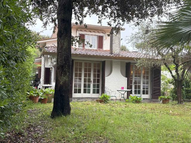 Villa Indipendente in affitto a Tonfano, Toscana