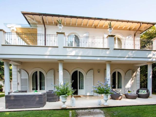 Villa Indipendente in affitto a Tonfano, Toscana