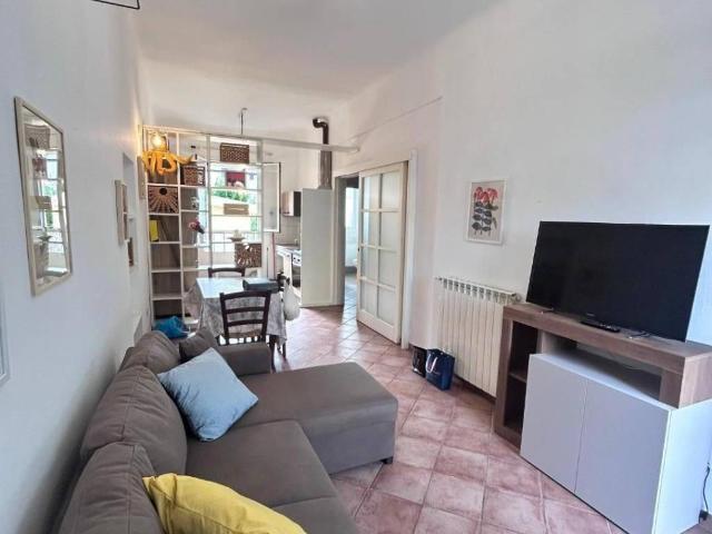 Villa Indipendente in affitto a Marina di Pisa, Pisa