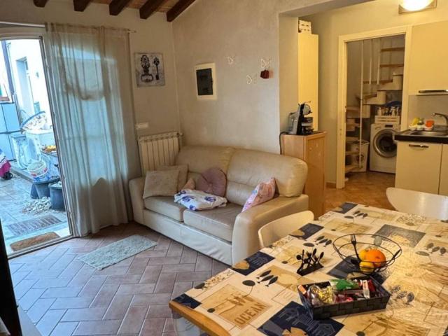 Villa Indipendente in affitto a Pistoia, Toscana