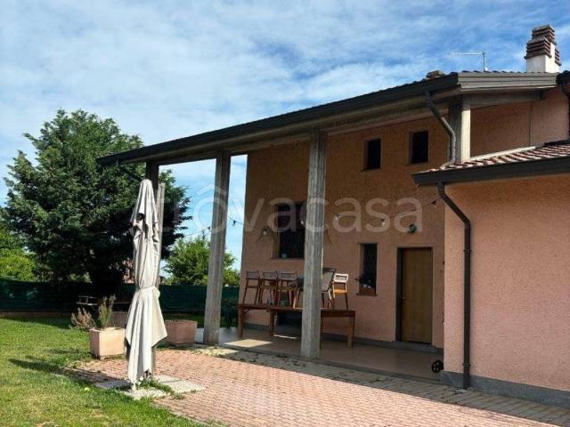 Villa Indipendente in affitto a Podenzano, Reggio Emilia
