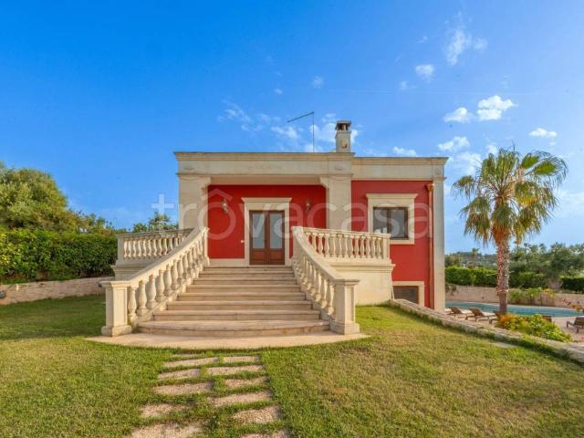 Villa Indipendente in affitto a Rione Gelso, Puglia